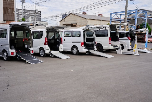 レンタカー